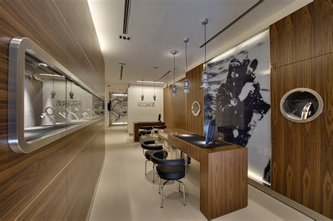 Tiendas con OFFICINE PANERAI en Madrid .